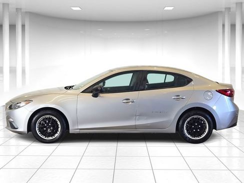 Used 2015 MAZDA MAZDA3 i Sport image 2