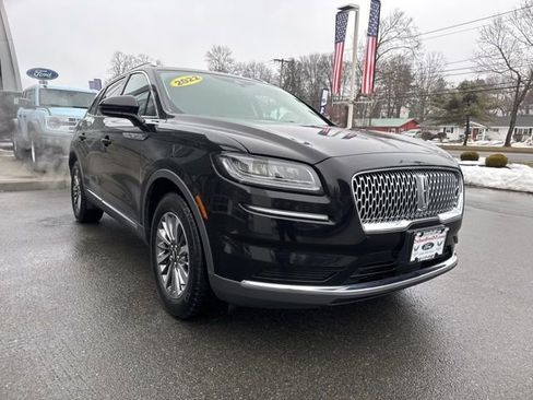 Used 2022 Lincoln Nautilus AWD w/ Premium Package image 4