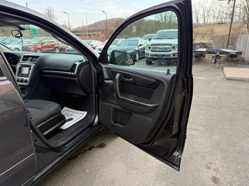 Used 2014 GMC Acadia SLE image 14