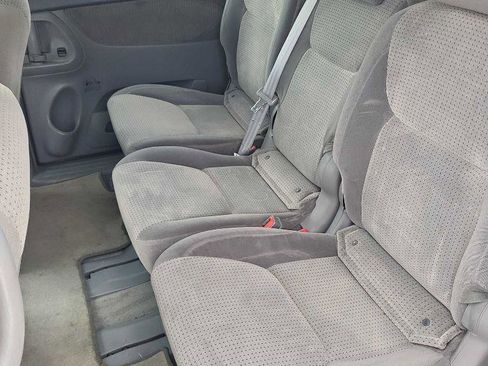Used 2008 Toyota Sienna CE image 12
