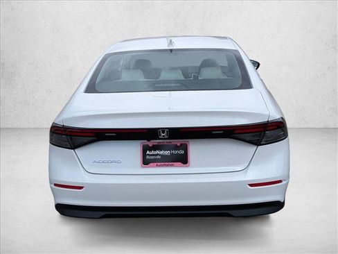 New 2026 Honda Accord LX image 7