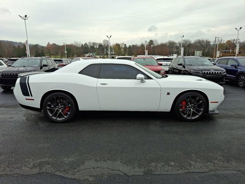 Certified 2021 Dodge Challenger R/T Scat Pack w/ Plus Package image 8