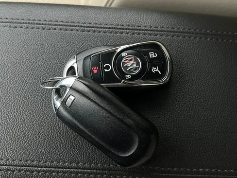 Used 2020 Buick Encore GX Essence w/ Experience Buick Package AWD/4WD image 17