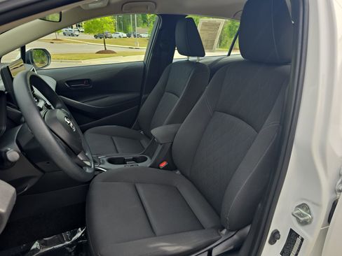 Used 2024 Toyota Corolla LE image 16