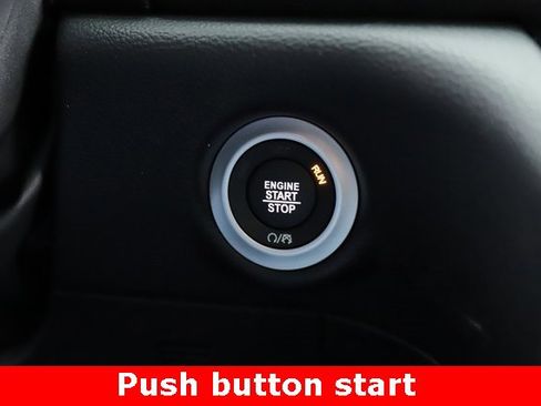 New 2026 Chrysler Pacifica Select image 26