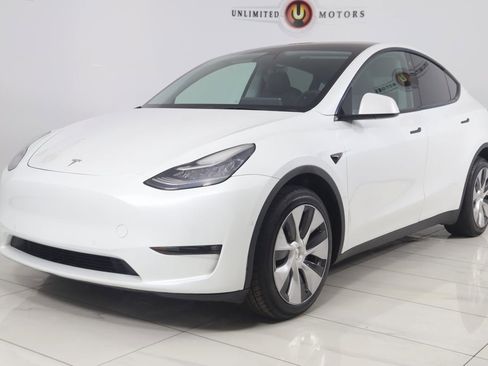 Used 2021 Tesla Model Y Long Range image 5