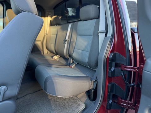 Used 2005 Nissan Titan SE w/ (W01) Utility Bed Pkg image 13