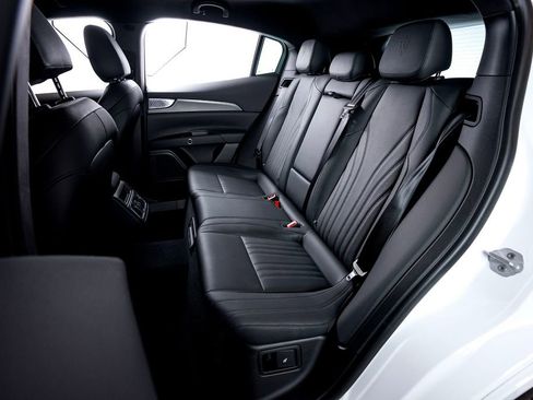 Used 2023 Maserati Grecale GT image 21