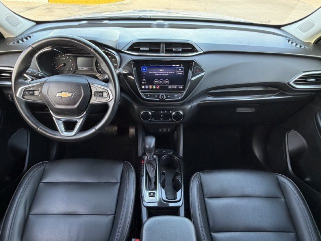 Used 2021 Chevrolet TrailBlazer LT w/ Premium Seating Package FWD image 12