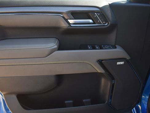 Used 2023 Chevrolet Silverado 1500 ZR2 w/ Technology Package image 16