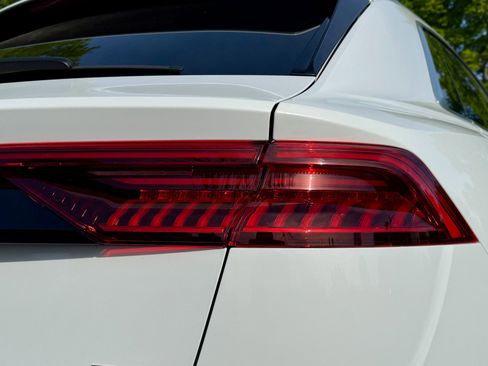 Used 2020 Audi Q8 Prestige image 14