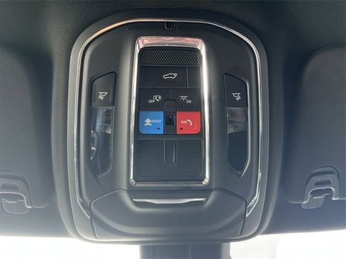 Used 2022 Jeep Wagoneer Series III image 33