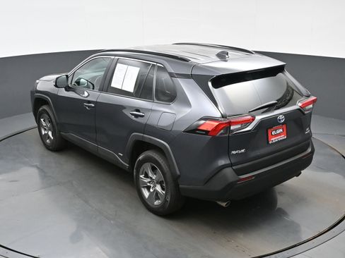 Used 2024 Toyota RAV4 LE AWD/4WD image 36