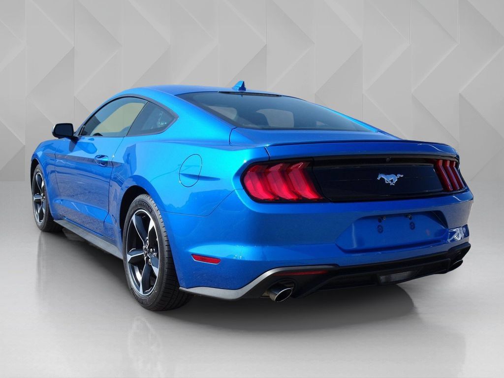 Used 2021 Ford Mustang Coupe RWD image 3
