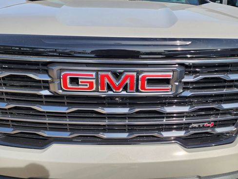 New 2026 GMC Acadia AT4 w/ Luxury Package image 10