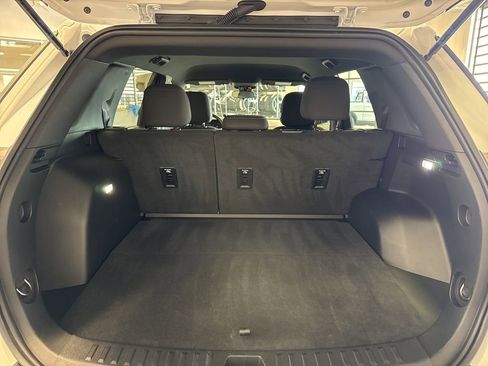 Used 2026 GMC Terrain Elevation AWD/4WD image 25