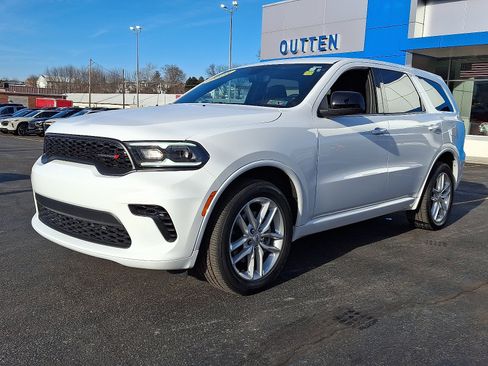 Used 2025 Dodge Durango GT image 1