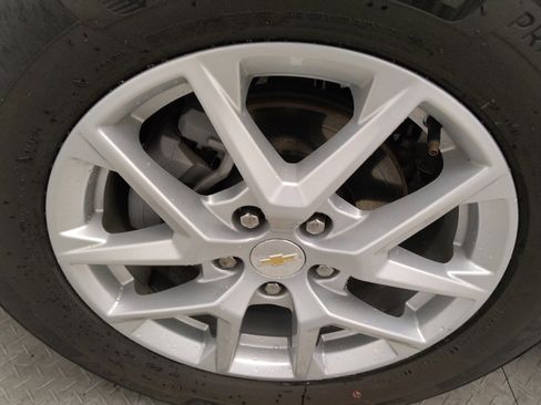 Used 2023 Chevrolet Equinox LT image 31