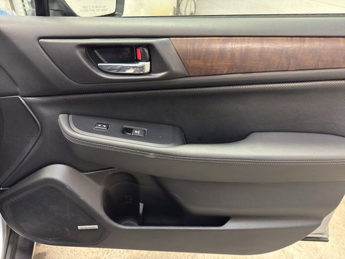 Used 2015 Subaru Outback 2.5i Limited image 21