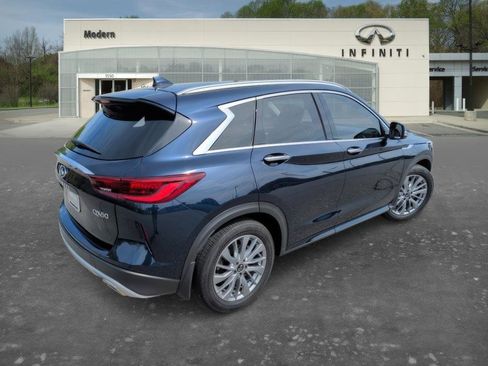 Certified 2025 INFINITI QX50 Luxe AWD/4WD image 4