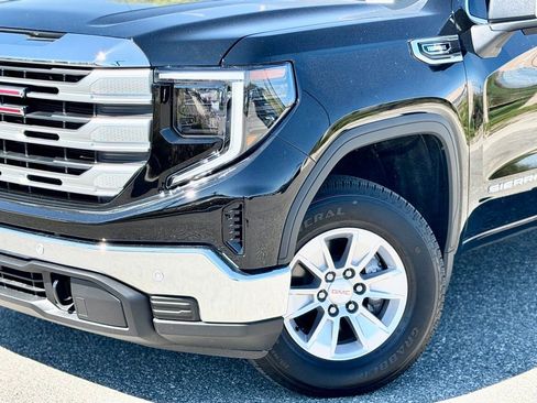 Used 2026 GMC Sierra 1500 SLE w/ Preferred Package image 4