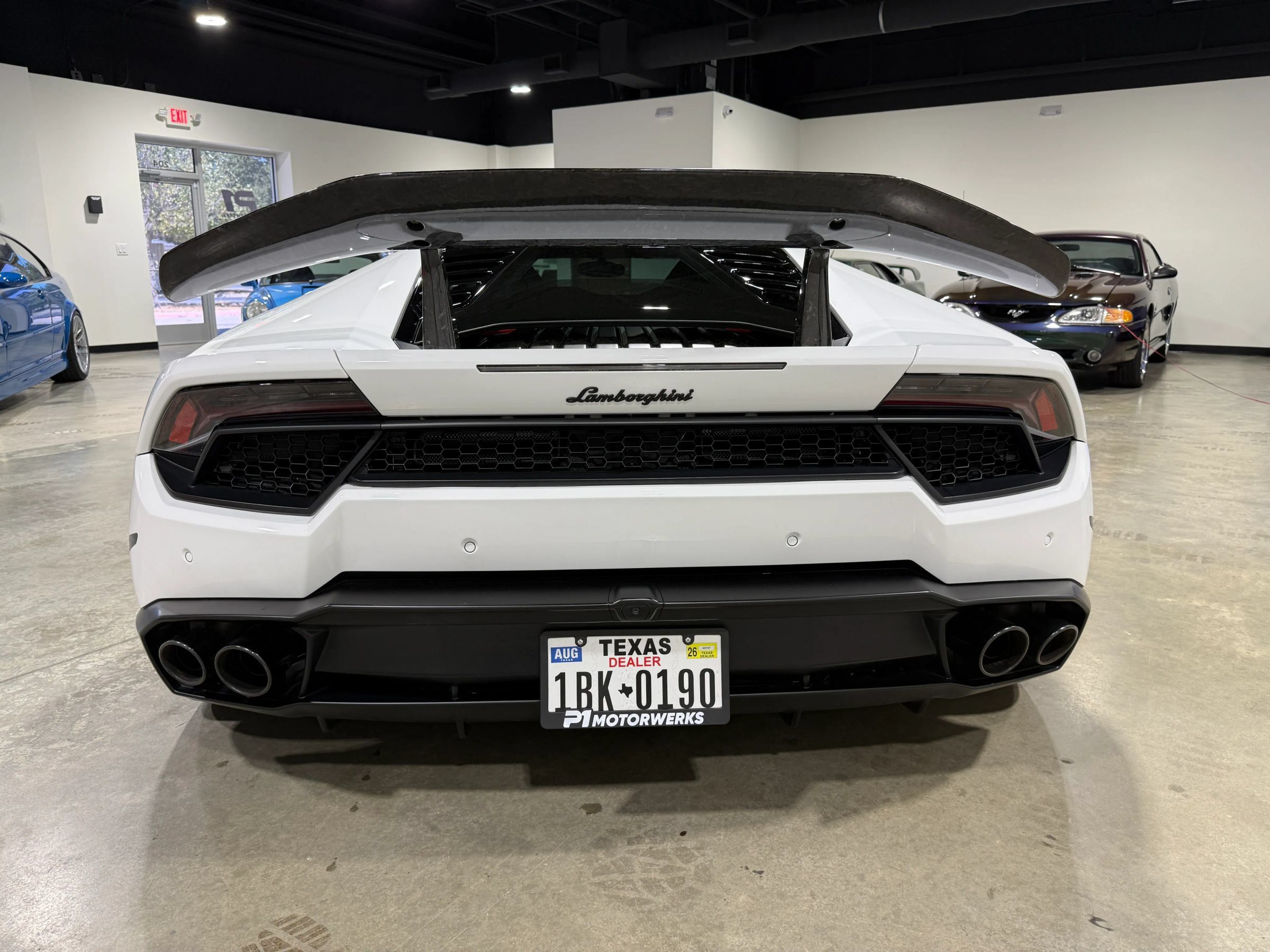 Used 2017 Lamborghini Huracan LP 580-2 RWD image 25