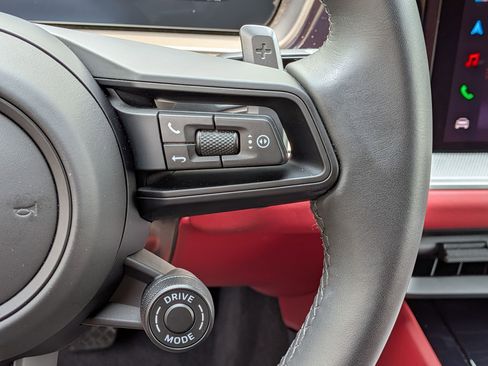 Certified 2026 Porsche Cayenne E-Hybrid Coupe AWD/4WD image 10