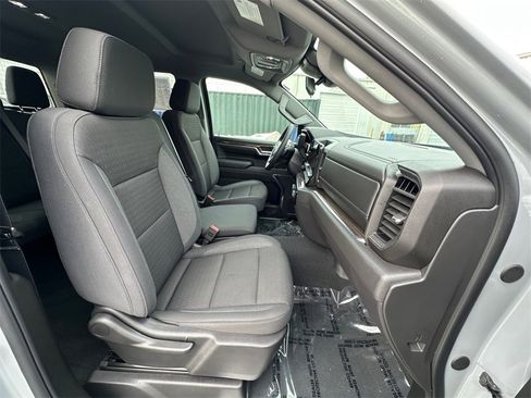 Used 2024 Chevrolet Silverado 1500 LT image 25