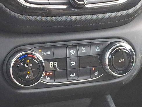 Used 2022 Chevrolet TrailBlazer LT w/ Convenience Package image 15