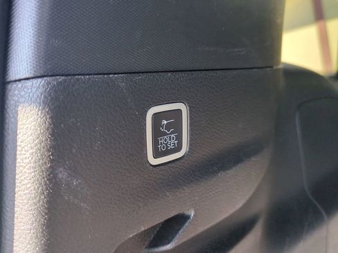 Used 2024 Jeep Wagoneer L Series II w/ Flexible Seating Group image 15