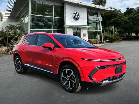 Used 2024 Chevrolet Equinox EV LT image 3