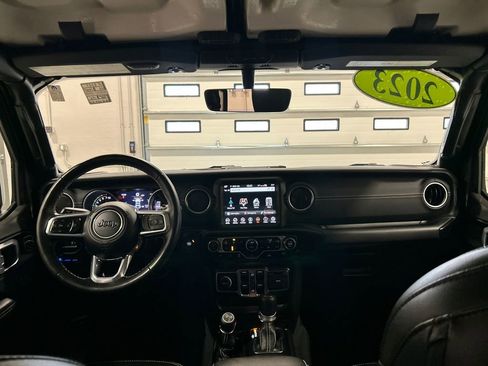 Used 2023 Jeep Wrangler Unlimited Sahara w/ Cold Weather Group image 30