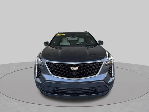 Used 2019 Cadillac XT4 Sport w/ Cold Weather Package FWD image 3