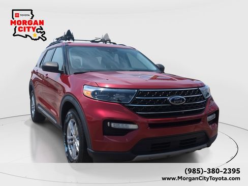 Used 2021 Ford Explorer XLT w/ Equipment Group 202A RWD image 1