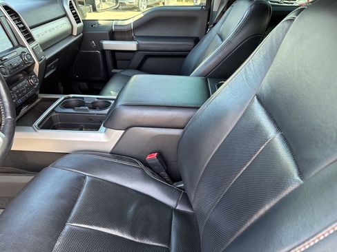 Used 2020 Ford F250 Lariat w/ Tremor Off-Road Package image 17