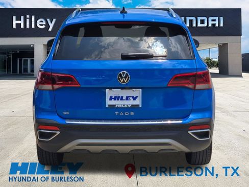 Used 2023 Volkswagen Taos SE FWD image 5