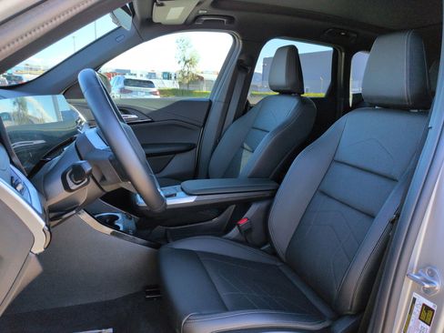 Used 2025 BMW X1 xDrive28i w/ Technology Package image 16