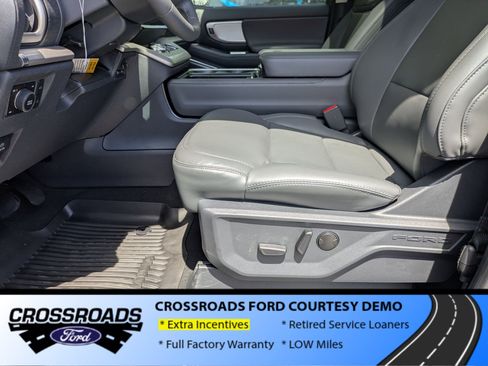 New 2026 Ford Expedition Active AWD/4WD image 11
