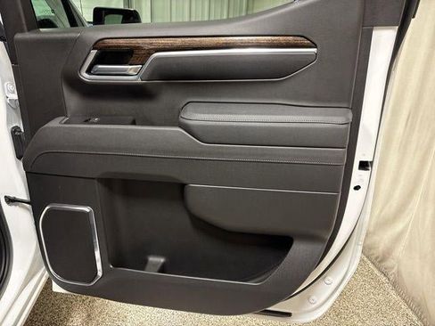 Used 2025 GMC Sierra 1500 Elevation AWD/4WD image 24