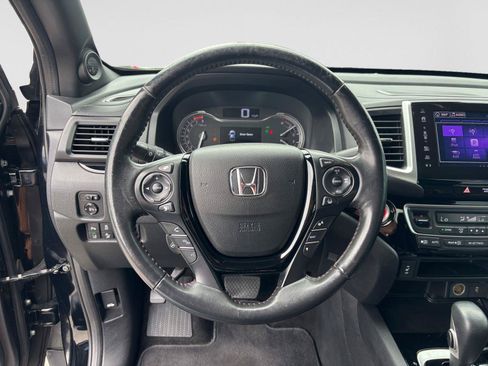 Used 2017 Honda Ridgeline Black Edition image 11