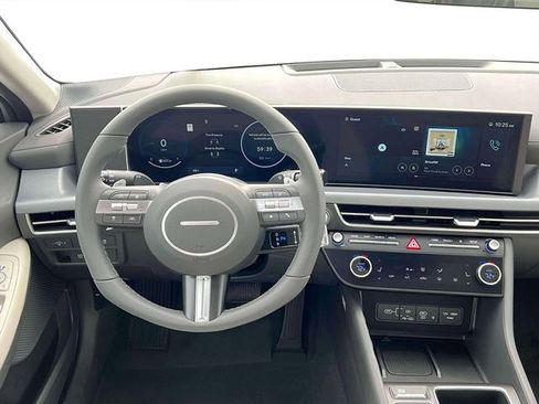 New 2024 Hyundai Sonata SEL w/ Convenience Package FWD image 18