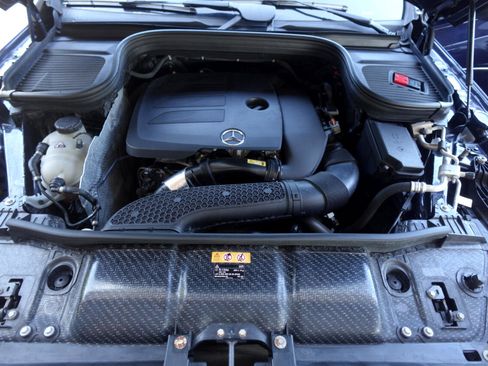 Used 2020 Mercedes-Benz GLE 350 4MATIC w/ AMG Line Exterior image 22