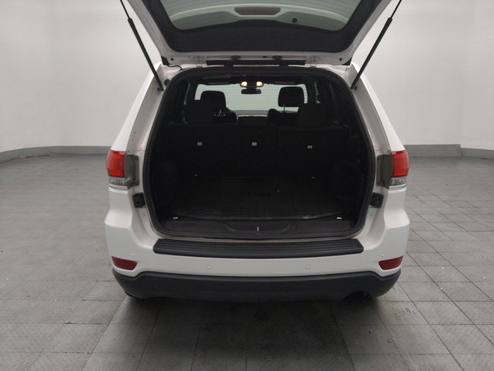Used 2019 Jeep Grand Cherokee Laredo RWD image 29