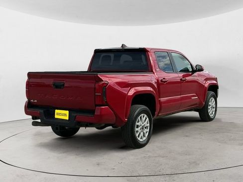 Used 2024 Toyota Tacoma SR5 AWD/4WD image 5