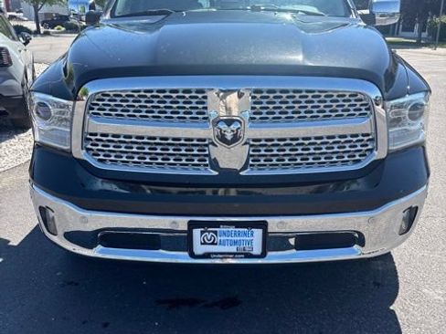 Used 2017 RAM 1500 Laramie w/ Convenience Group AWD/4WD image 10