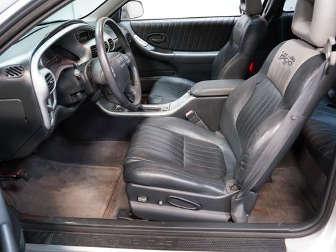 Used 2000 Pontiac Grand Prix GTP w/ Opt Pkg FWD image 29