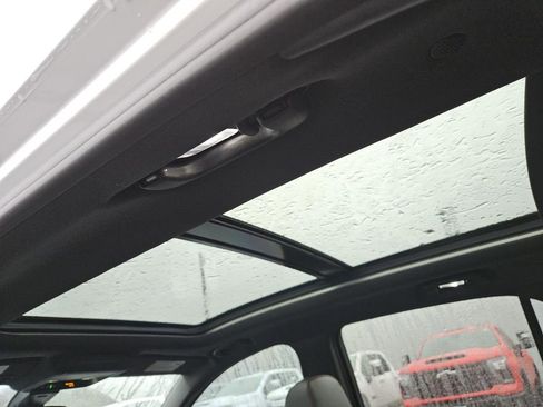 Certified 2022 Chevrolet Equinox RS w/ RS Leather Package image 24