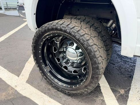 Used 2017 RAM 3500 Laramie w/ Convenience Group AWD/4WD image 15