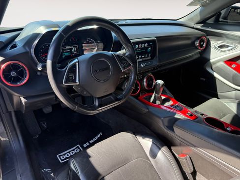 Used 2016 Chevrolet Camaro LT RWD image 15