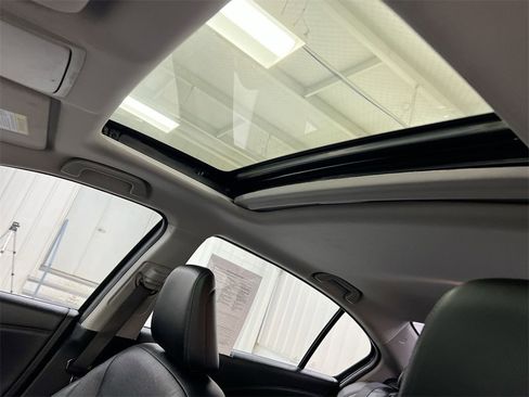 Used 2017 Honda Accord EX-L image 18